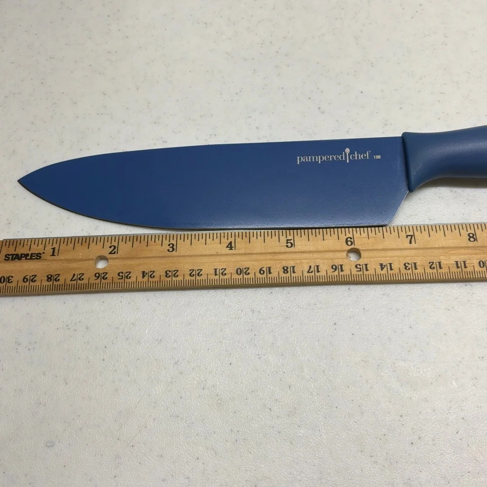 Pampered Chef Blue Coated Chef’s Knife 7